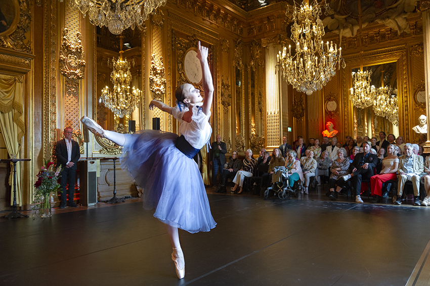 Dans av Betty Svensson (åk 8, Svenska Balettskolan Göteborg) i variation från Giselle akt 1