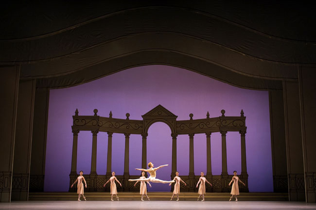 The Royal ballet med Steven McRae. Foto: Helen Maybanks